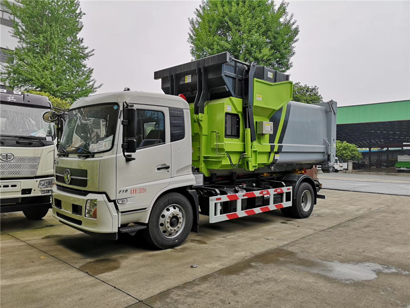 東風(fēng)天錦16噸車廂可卸式垃圾車（可裝建筑垃圾）