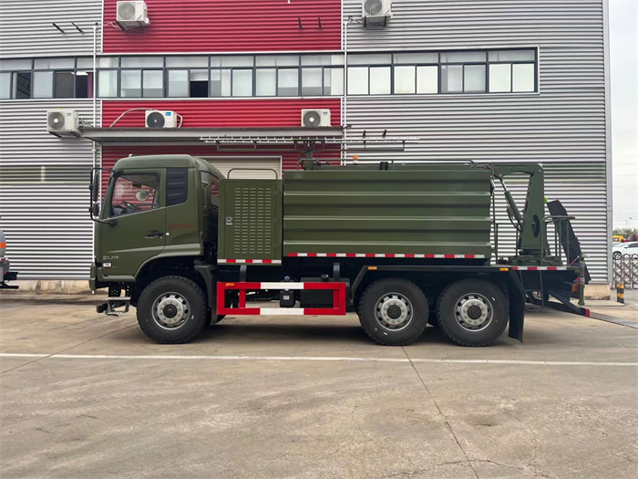 東風(fēng)天錦光伏板、鐵路清洗車